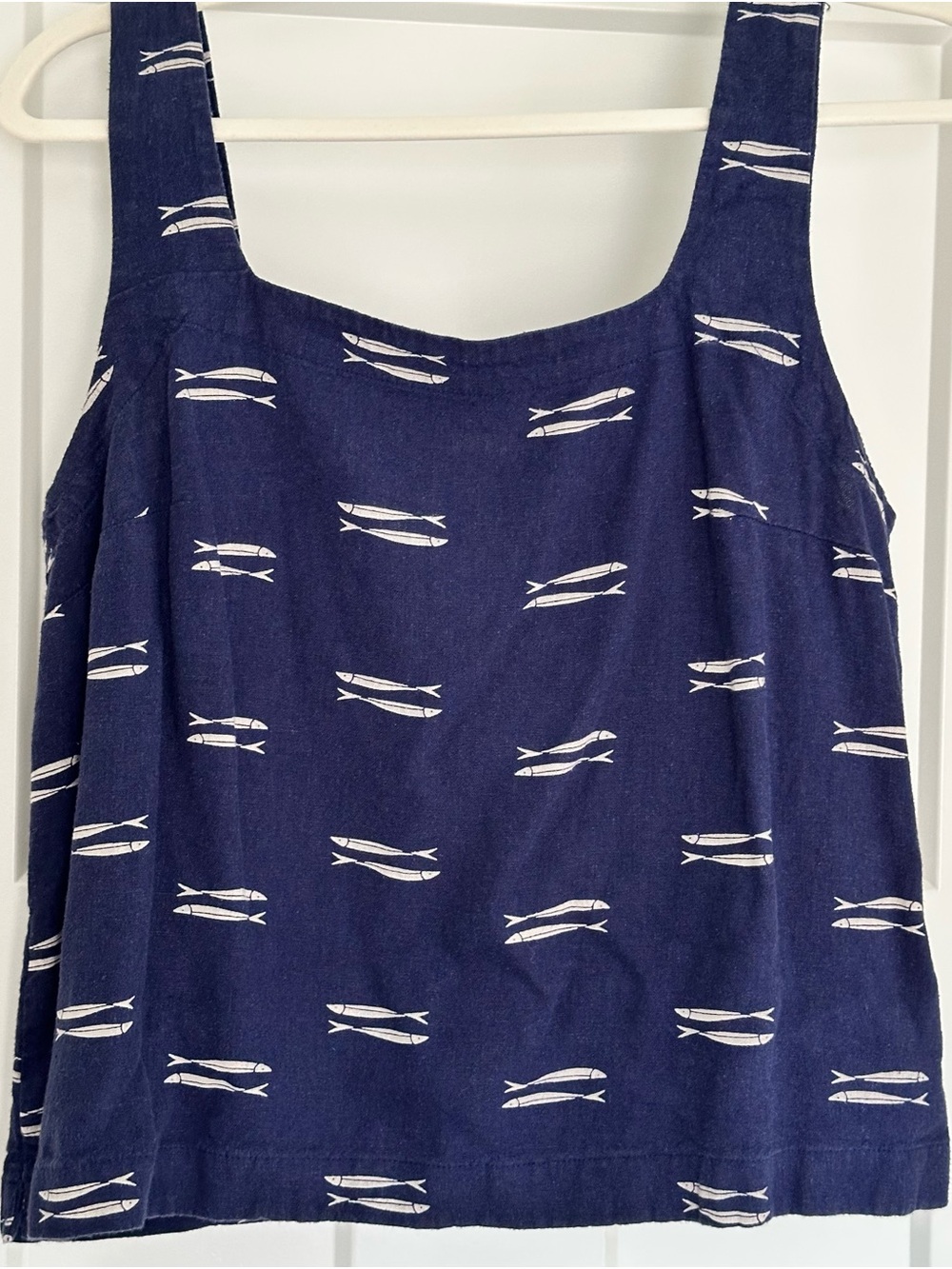Target A New Day linen blend Navy Fish-Print Sleeveless Tank Top Med.